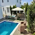 Jarvis Modern And Quiet 3br With Private Swimming Pool Villa