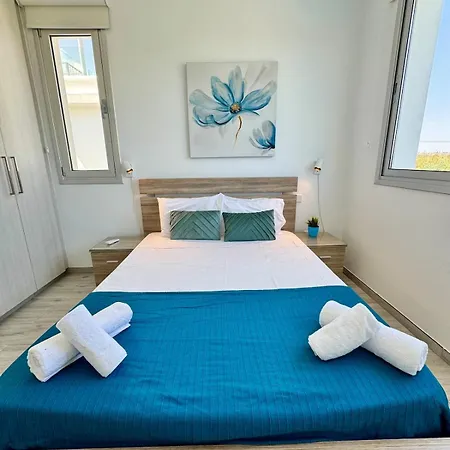 Jarvis Modern And Quiet 3br With Private Swimming Pool Villa Paralimni