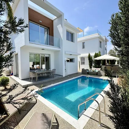 Jarvis Modern And Quiet 3br With Private Swimming Pool Vila