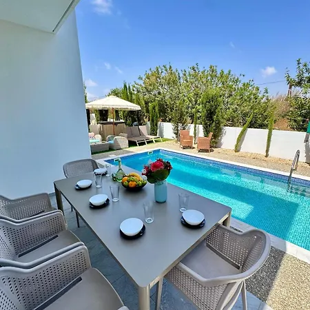 Jarvis Modern And Quiet 3br With Private Swimming Pool