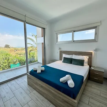 Jarvis Modern And Quiet 3br With Private Swimming Pool Paralimni