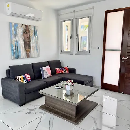 Vila Jarvis Modern And Quiet 3br With Private Swimming Pool