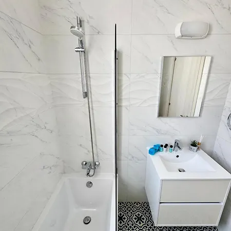 Jarvis Modern And Quiet 3br With Private Swimming Pool *