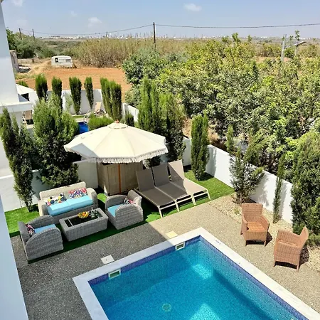 Jarvis Modern And Quiet 3br With Private Swimming Pool Paralimni