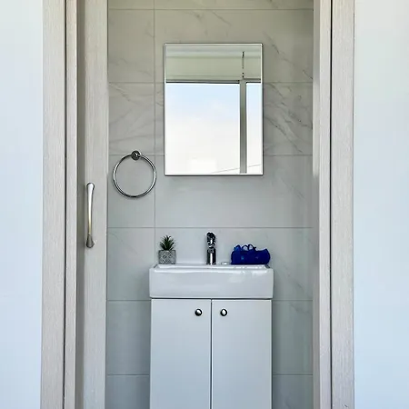 Jarvis Modern And Quiet 3br With Private Swimming Pool Vila *