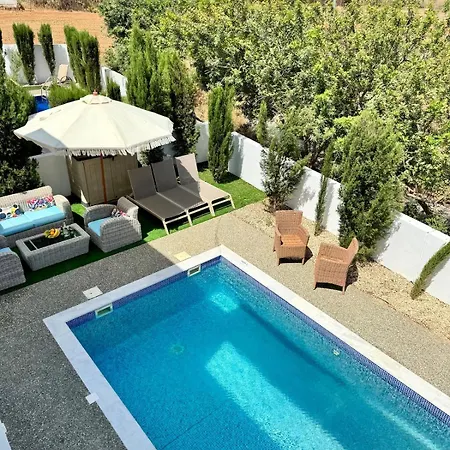 Jarvis Modern And Quiet 3br With Private Swimming Pool *