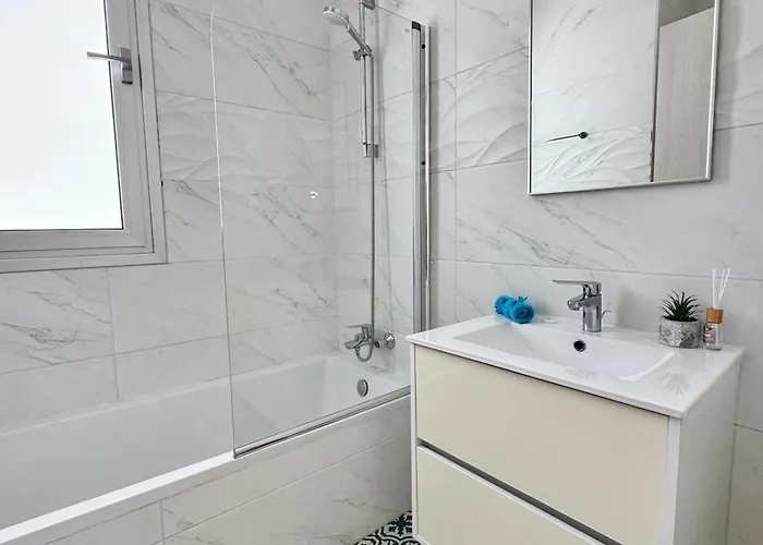 Vila Jarvis Modern And Quiet 3br With Private Swimming Pool Paralimni