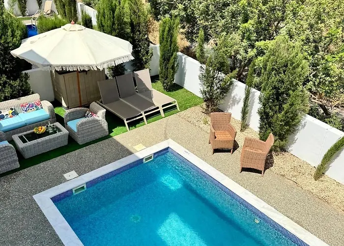 Jarvis Modern And Quiet 3br With Private Swimming Pool *