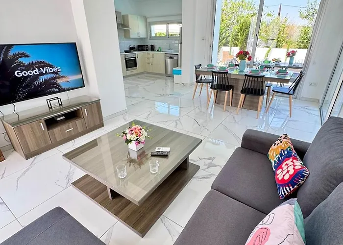 Jarvis Modern And Quiet 3br With Private Swimming Pool Vila Paralimni